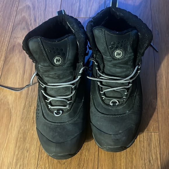 Merrill hiking boots 10 size - Picture 3 of 4